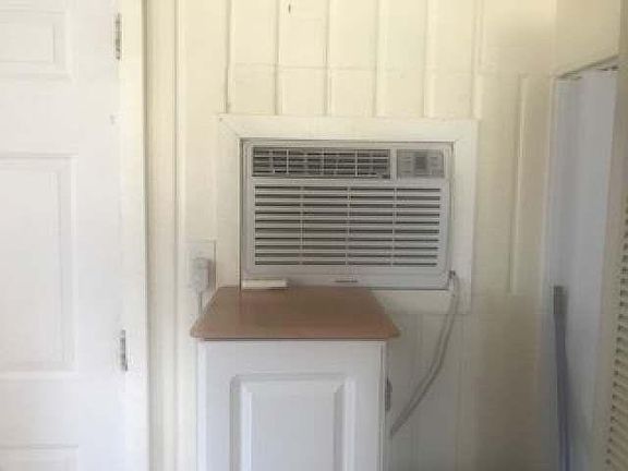 2nd image of 4059 Oak Flats Rd