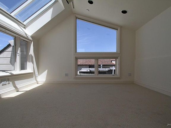 5th image of 3320 Clay St #3322