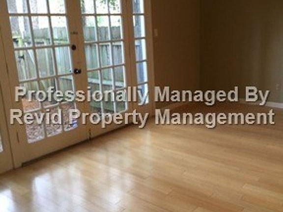 4th image of 2659 Central Ter #2694