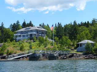 1608 N Haven Rd, Vinalhaven, ME 04863