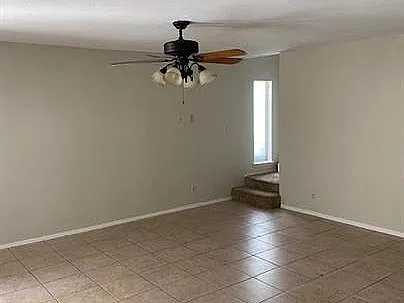 6718 Silvermine Dr — Photo 4