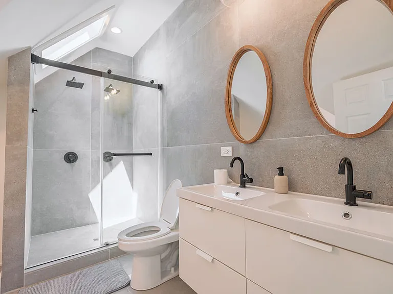 2227 N Nordica Ave — Photo 28