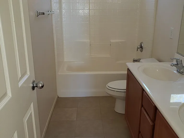 8904 Nautilus Vista Ct — Photo 3