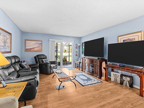 5th image of 1943 SW Palm City Road #22-d
