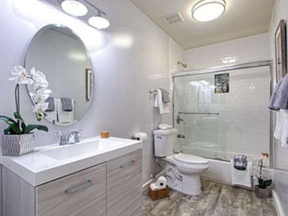 3rd image of 1050 Vista Del Pueblo APT 36