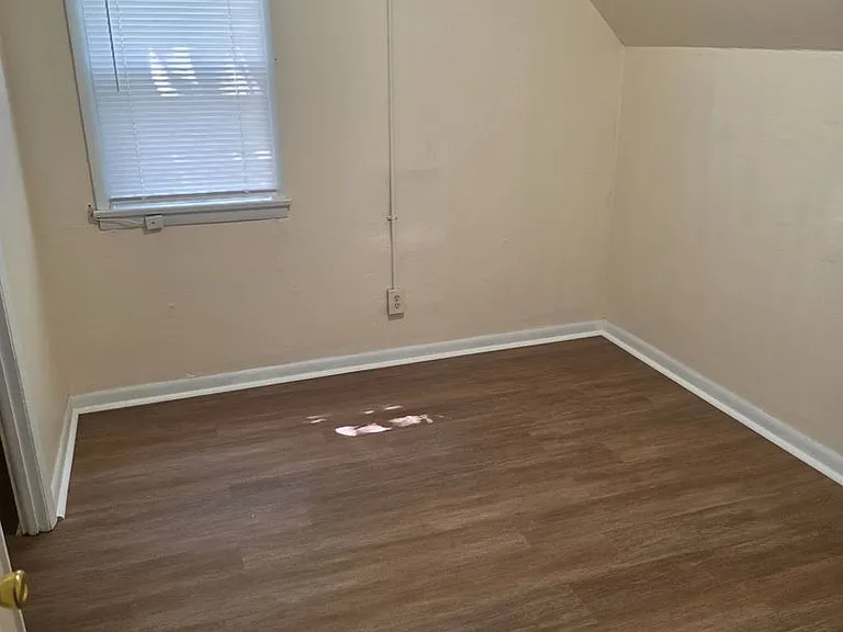 3405 N 10th St — Photo 10