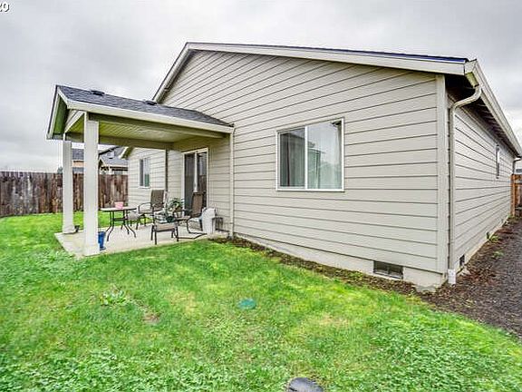 3rd image of 11812 NE 102nd St
