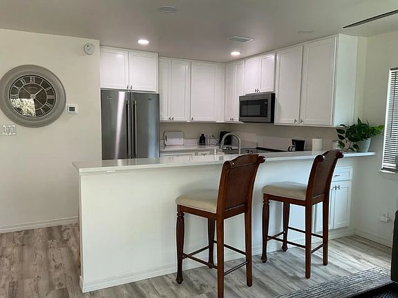 3rd image of 485 Gulf Shore Dr Unit 101