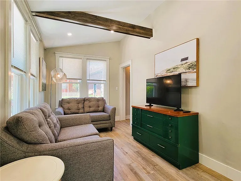 129 Connection St — Photo 5