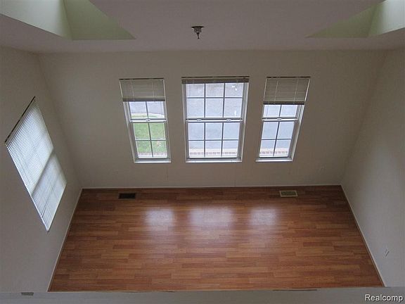 3rd image of 23334 Cornerstone Village Dr #137