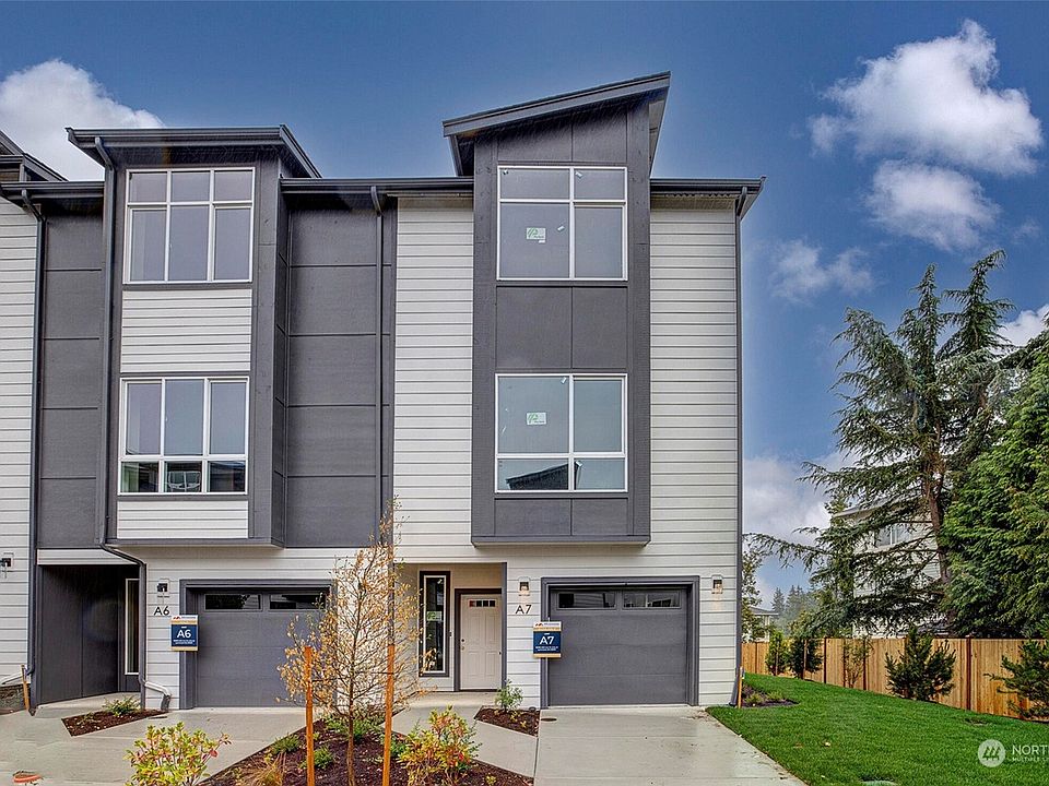 1st image of 10204 9th Pl SE