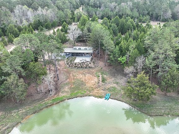 2nd image of 316 Cedar Pines Rd