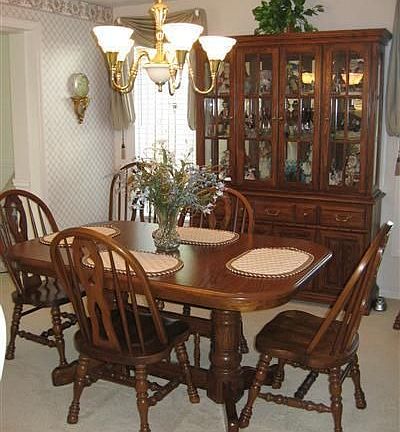 5th image of 2108 Westlawn Dr