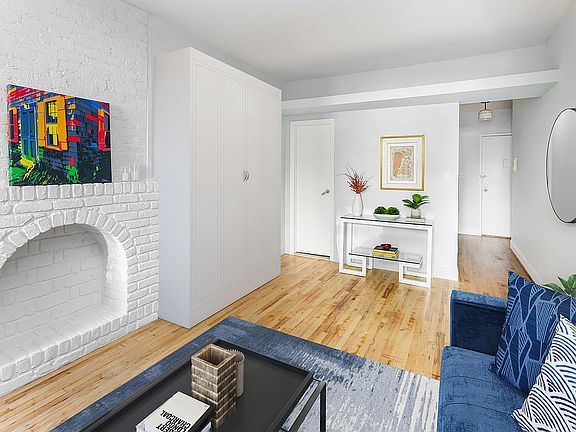 2nd image of 335 W 21st St APT 1RE