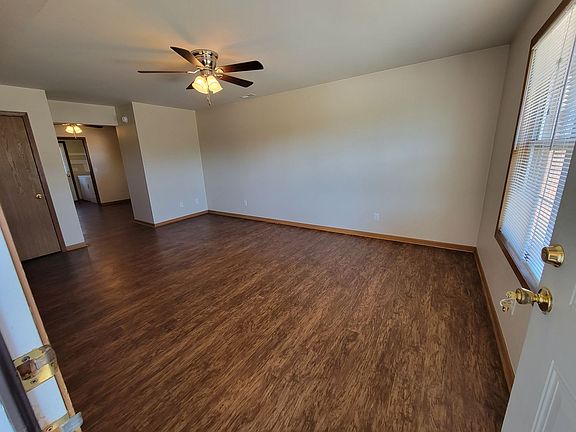 2nd image of 712 Cedar Dr APT D