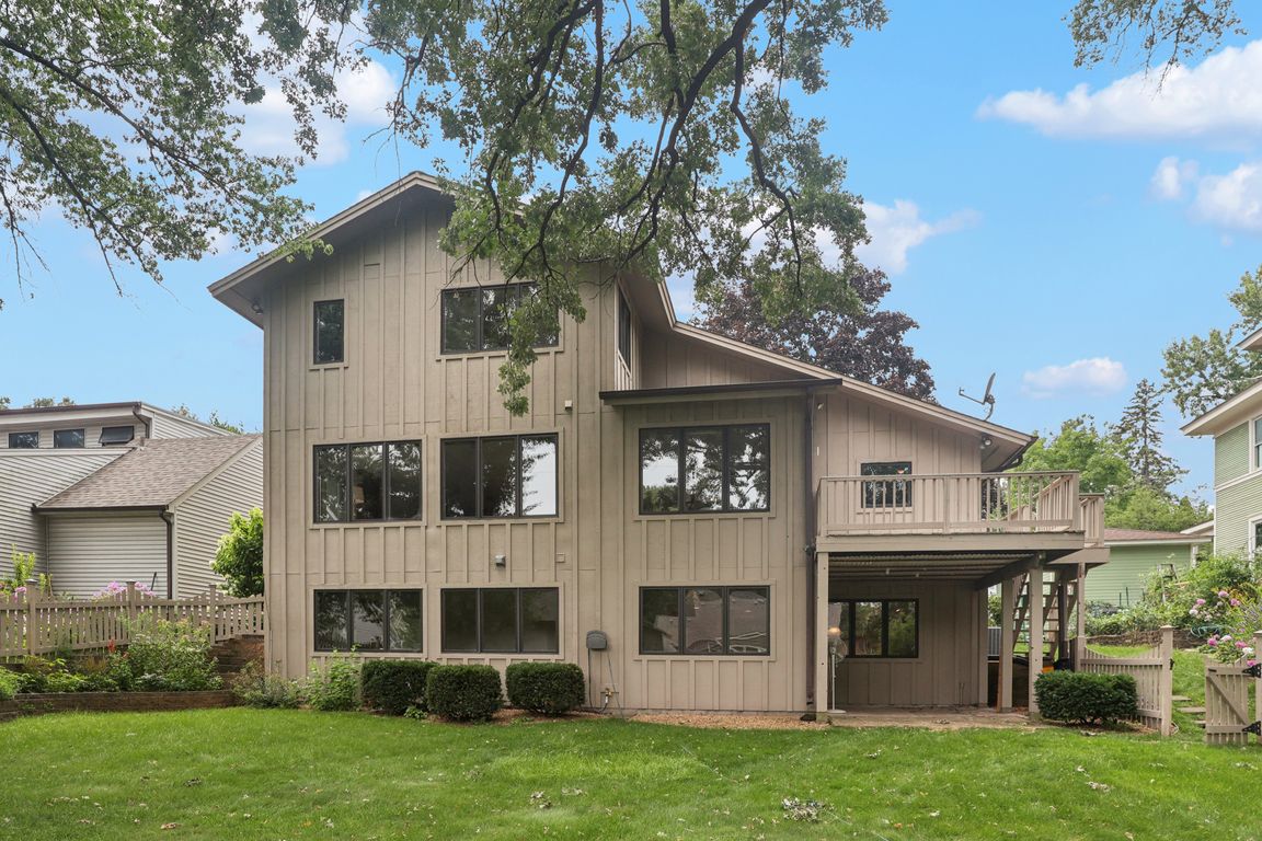 Zenith Ave-S0508-053.jpg