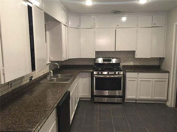 5th image of 1313 W Walnut St