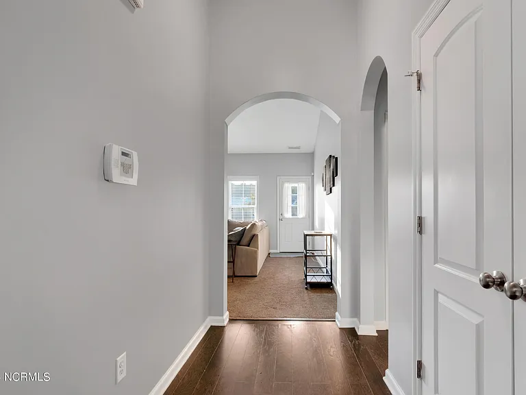 333 Kingston Rd — Photo 3