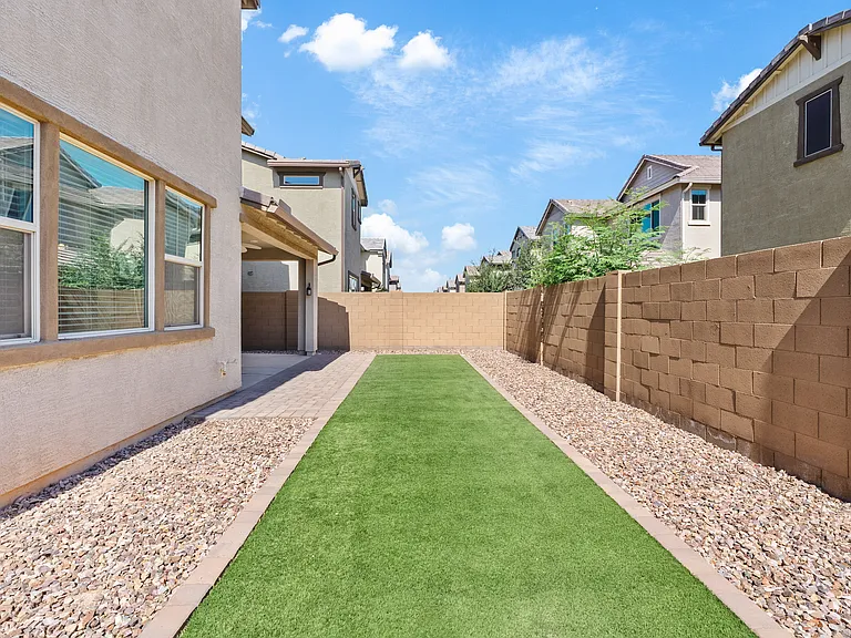 1154 E Thompson Way — Photo 35