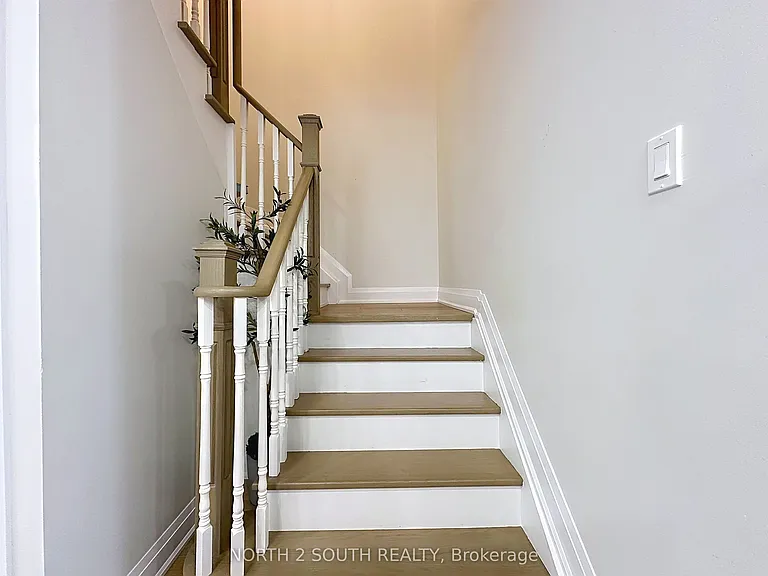 93 Komura Rd #UPPER — Photo 26