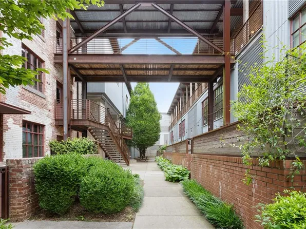 1880 Sissipahaw Way #C-202, Graham, NC 27340