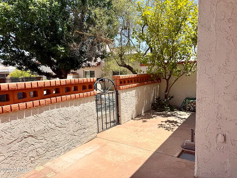 5147 N 76th Pl — Photo 38