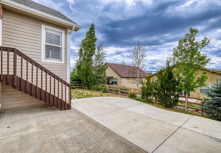 5839 Yancey Dr — Photo 31