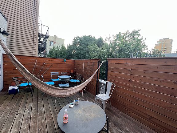 4th image of 541 Driggs Ave #3