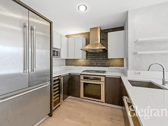 247 W 46th St APT 3204, New York, NY 10036 | Zillow