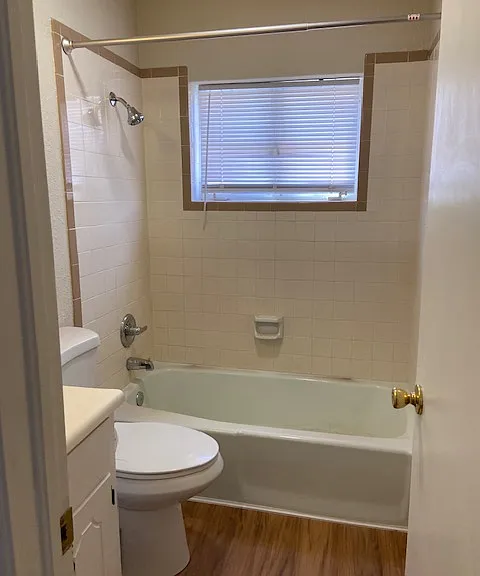 6155 Cleveland Ave #B — Photo 7