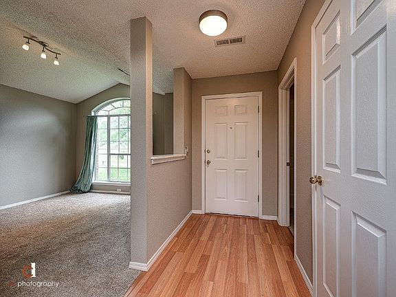 4th image of 3504 W Sunset Dr