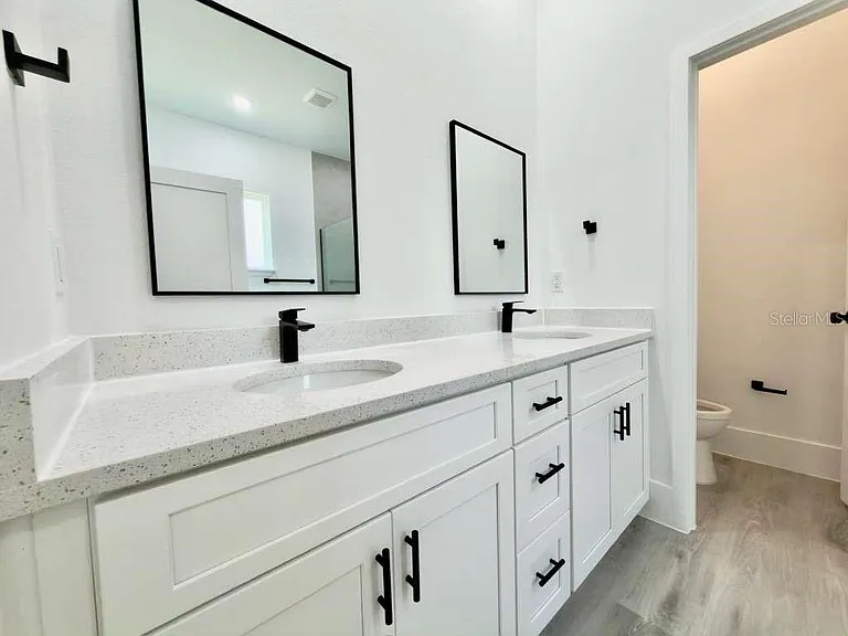 15775 SW 59th Avenue Rd — Photo 40