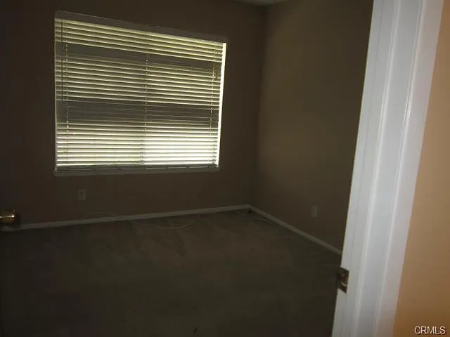 1075 Springs Ln — Photo 10