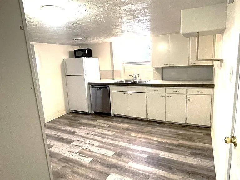 (2001 9th Ave) — Photo 6