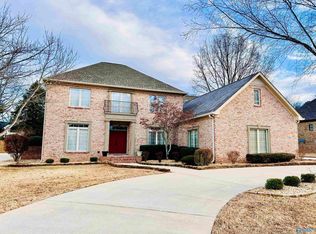 2704 Applewood Cir, Decatur, AL 35603