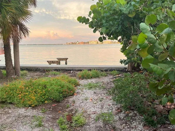 1401 Pass A Grille Way, St Pete Beach, FL 33706