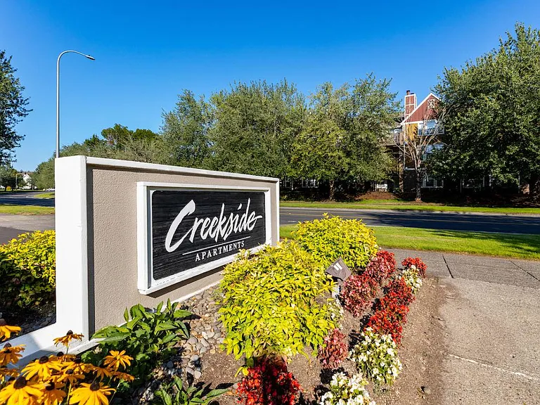 Creekside at Tanasbourne Apartments — Photo 1