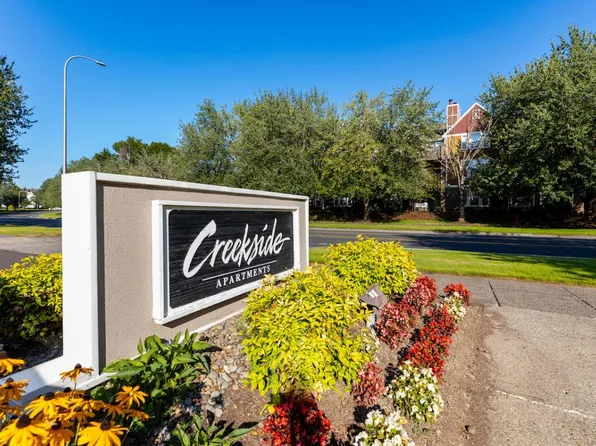Creekside at Tanasbourne Apartments