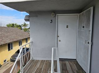 142 W 61st St APT 3, Los Angeles, CA 90003
