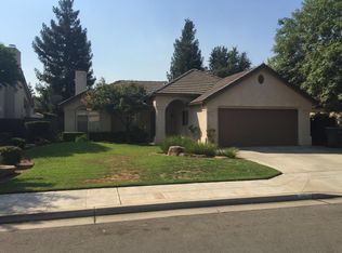 2251 E Brandon Ln, Fresno, CA 93720