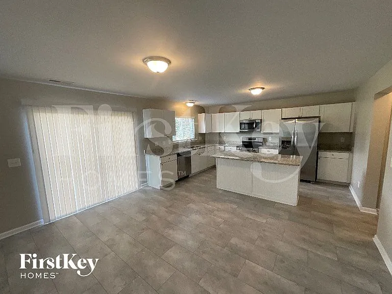 634 Conover Rd — Photo 6
