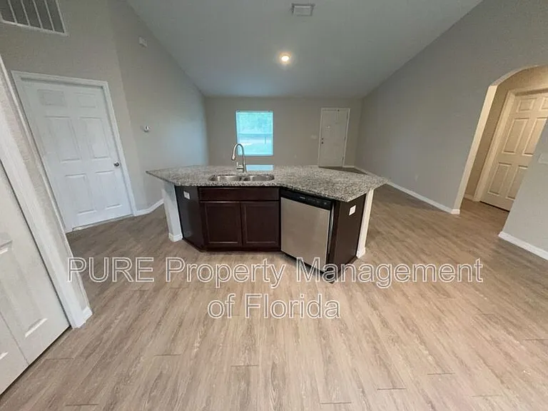15057 SW 21st Ter — Photo 15