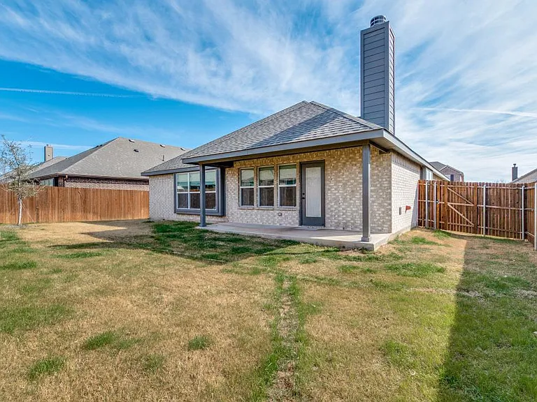 7521 Rothbury Dr — Photo 12
