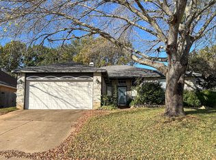 6202 Sandstone Dr, Arlington, TX 76001