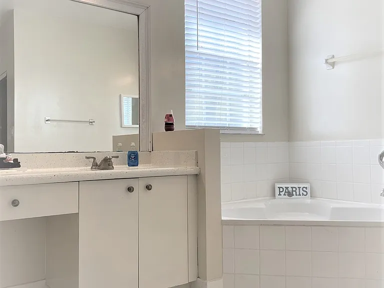 14300 SW 159th Pl — Photo 7