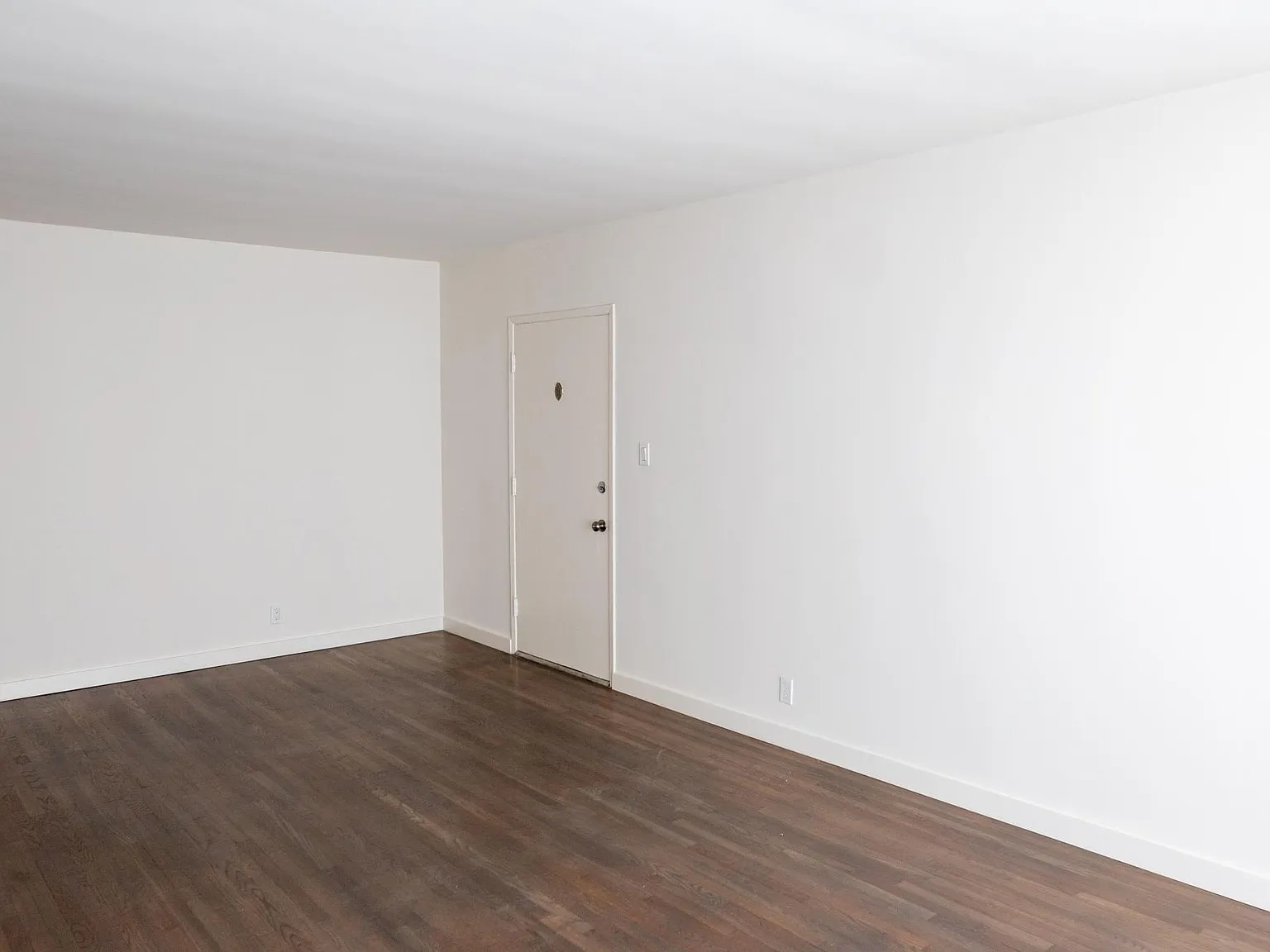 1 bed, 600 sqft, $2,350 — Photo 4