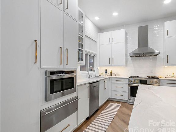4th image of 530 Andrew Banks Rd