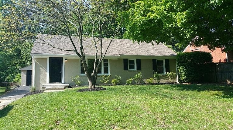 1st image of 334 E Lowry Ln