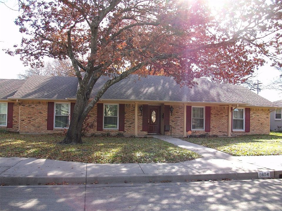 1st image of 1804 Alexander Dr