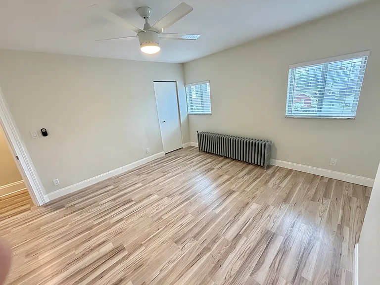 28 Howard St — Photo 15